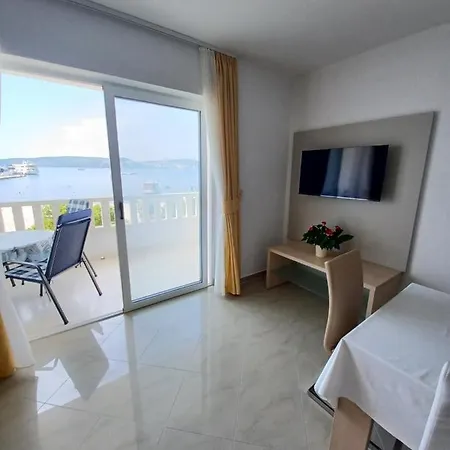 Apartments Amor Trogir Exterior photo