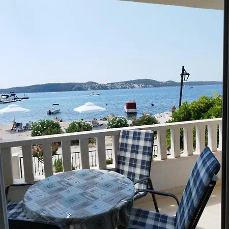 Apartments Amor Trogir Exterior photo