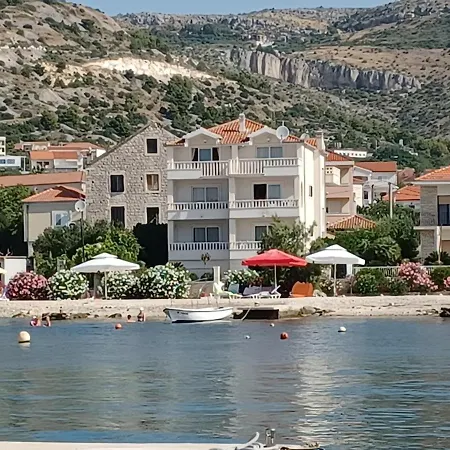 Apartments Amor Trogir Exterior photo