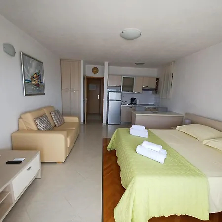 Apartments Amor Trogir Exterior photo