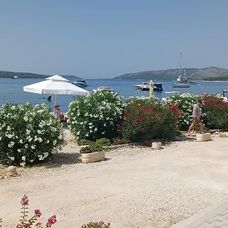 Apartments Amor Trogir Exterior photo