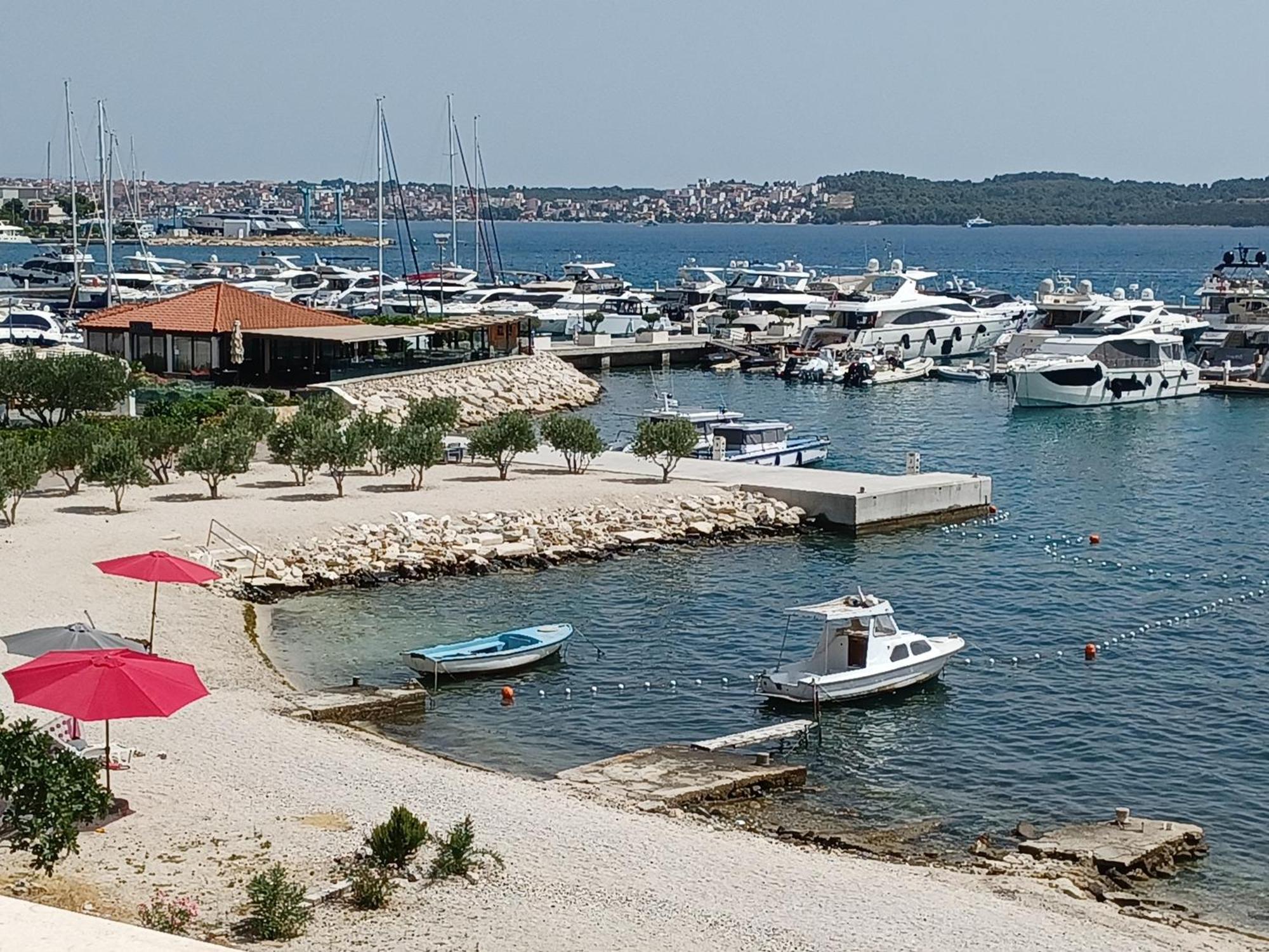 Apartment Apartments Amor Trogir